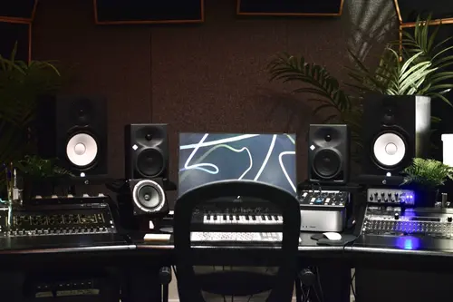 South Lanes Studios coworking space