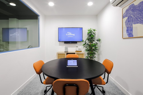 Rent an office for a day in Putney}