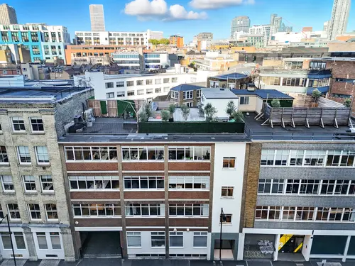 Thumbnail image of Curtain Road