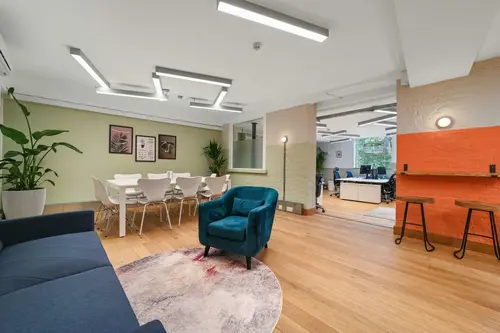 Thumbnail image of Beem: 11 29 Fashion Street