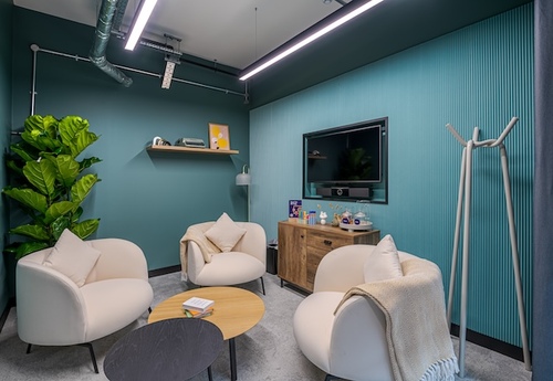 Rent an office for a day in Borough}