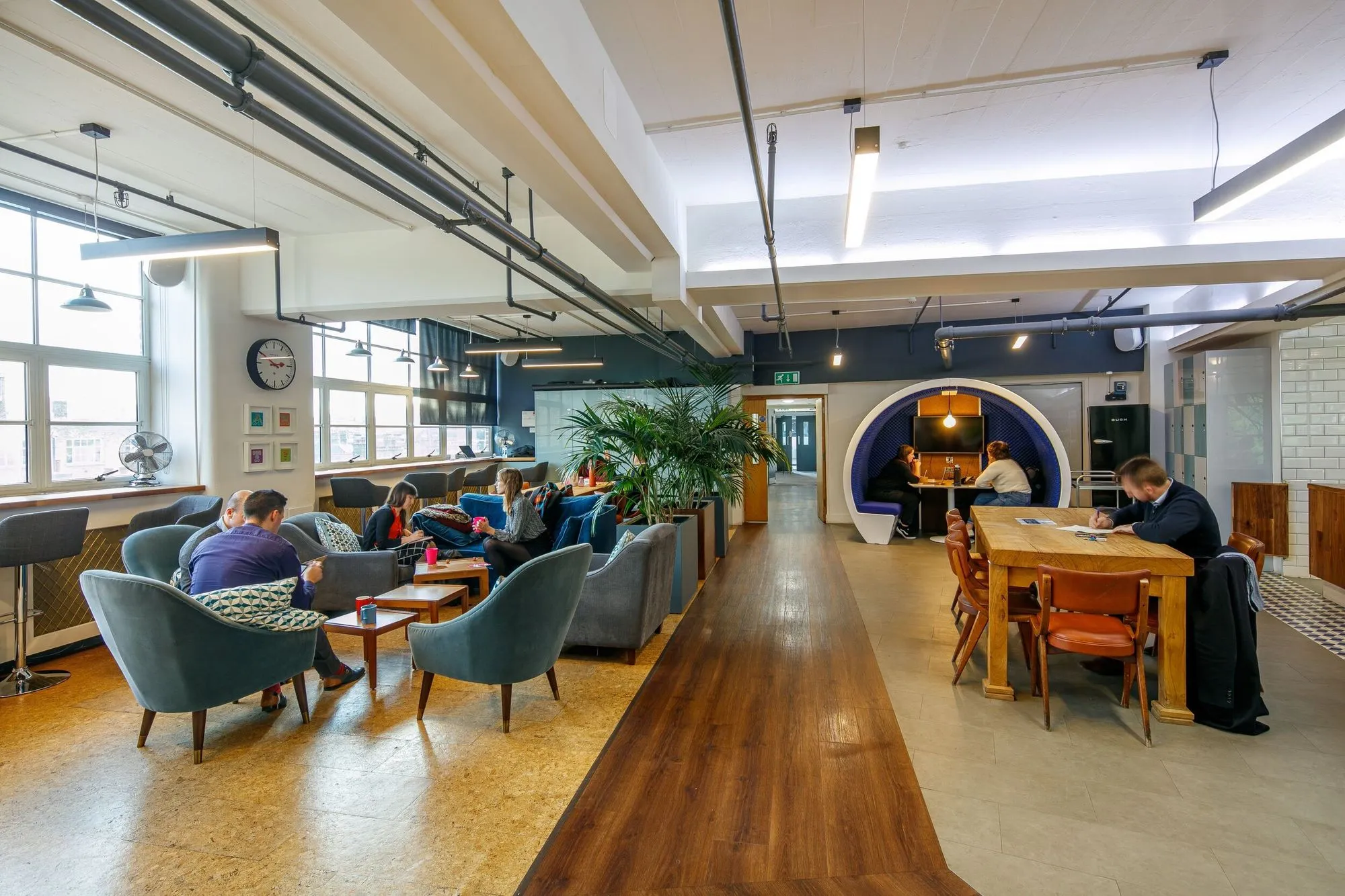 Rent an office for a day in Farringdon
