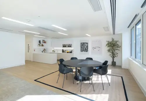 Thumbnail image of Base 100 Lower Thames Street